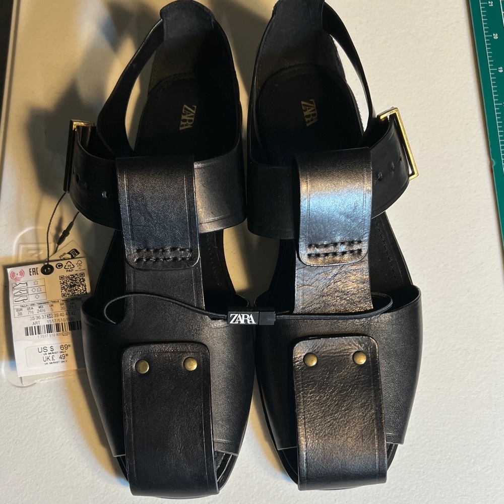 Zara Black Leather Buckle Sandals